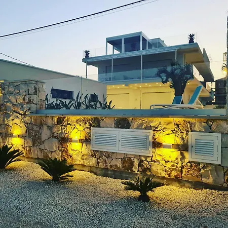Il San Carlo - Paradiso Villa *